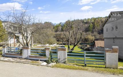 Predaj | pozemok vhodný na výstavbu rodinného domu Hradište
