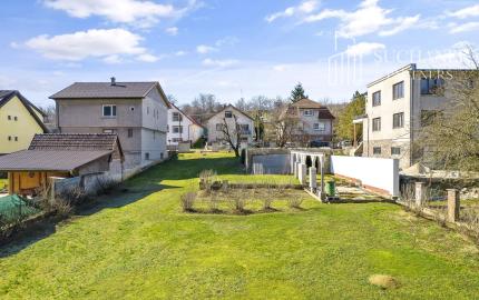 Predaj | pozemok vhodný na výstavbu rodinného domu Hradište