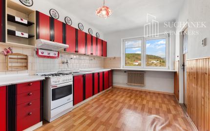 REZERVOVANÉ | Útulný 2-generačný dom v srdci obce Veľké Kršteňany