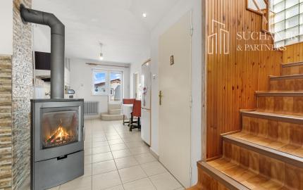 REZERVOVANÉ | Útulný 2-generačný dom v srdci obce Veľké Kršteňany