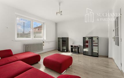 REZERVOVANÉ | Útulný 2-generačný dom v srdci obce Veľké Kršteňany