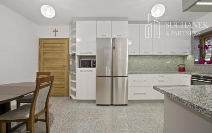 Predaj | 4 izbový rodinný dom v obci Malé Uherce pri Partizánskom