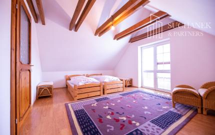 Predaj | 5 izbový rodinný dom v obci Práznovce