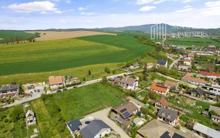 Predaj | Pozemok vhodný na výstavbu rodinného domu Bielice