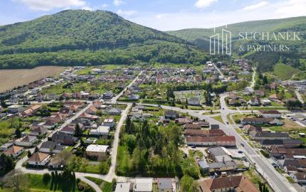 Predaj  | pozemok vhodný na výstavbu rodinného domu Malé Uherce