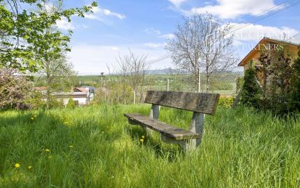 Predaj  | pozemok vhodný na výstavbu rodinného domu Malé Uherce