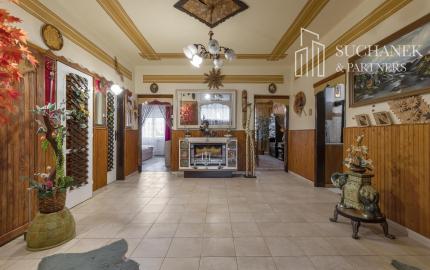 REZERVOVANÉ | 2-generačný rodinný dom vo Veľkých Uherciach