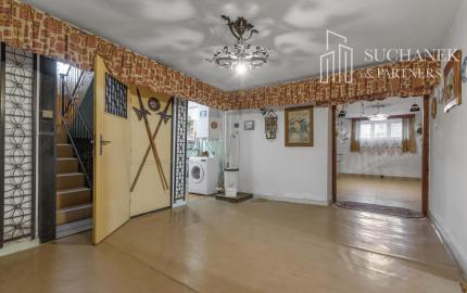 REZERVOVANÉ | 2-generačný rodinný dom vo Veľkých Uherciach