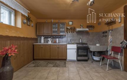 REZERVOVANÉ | 2-generačný rodinný dom vo Veľkých Uherciach