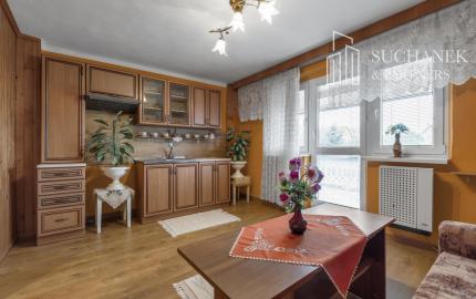 REZERVOVANÉ | 2-generačný rodinný dom vo Veľkých Uherciach