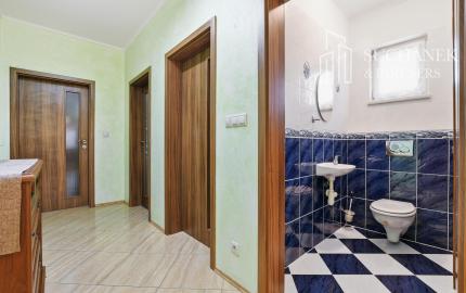 Prenájom | 3-izbový rodinný dom s bazénom v lokalite Pažiť