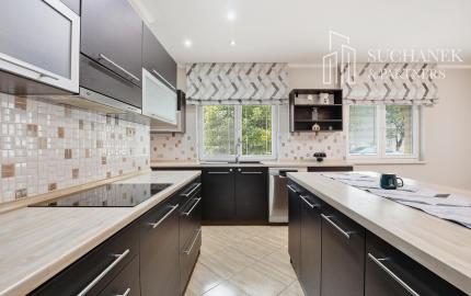 Prenájom | 3-izbový rodinný dom s bazénom v lokalite Pažiť