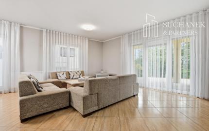 Prenájom | 3-izbový rodinný dom s bazénom v lokalite Pažiť