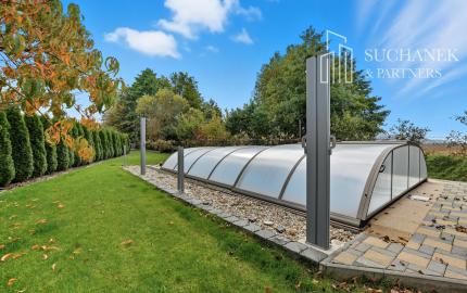 Prenájom | 3-izbový rodinný dom s bazénom v lokalite Pažiť