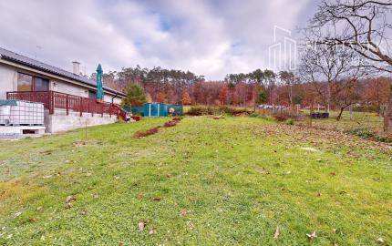 PREDAJ | 3-izbový rodinný dom vo Veľkých Uherciach