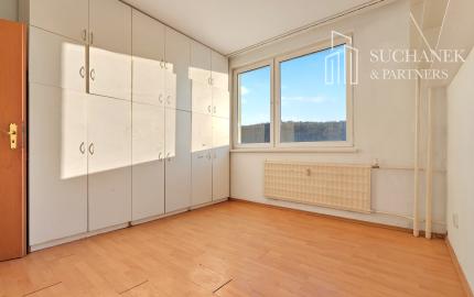 Predaj | Priestranný 3-izbový byt – Partizánske, Luhy