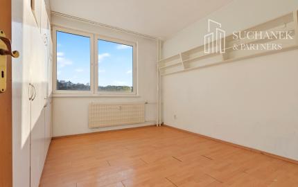 Predaj | Priestranný 3-izbový byt – Partizánske, Luhy