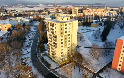 Predaj | Priestranný 3-izbový byt – Partizánske, Luhy