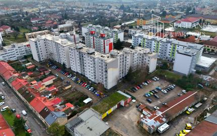 REZERVOVANÉ | Priestranný 3-izbový byt – Vrbové, 6.apríla