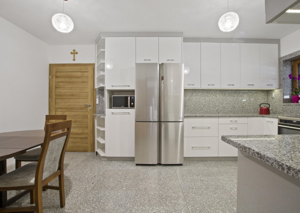 Predaj | 4 izbový rodinný dom v obci Malé Uherce pri Partizánskom