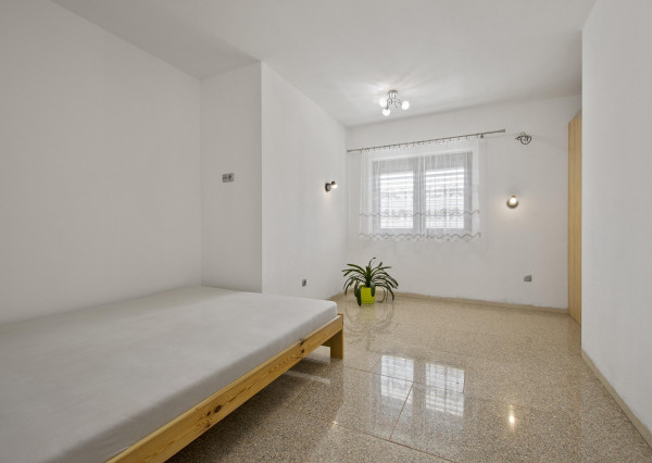 Predaj | 4 izbový rodinný dom v obci Malé Uherce pri Partizánskom