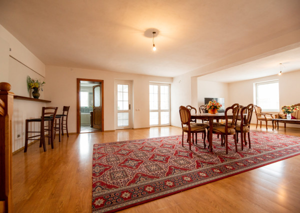 Predaj | 5 izbový rodinný dom v obci Práznovce