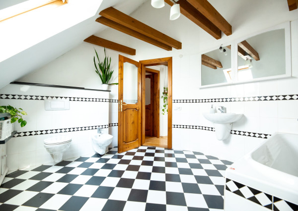 Predaj | 5 izbový rodinný dom v obci Práznovce