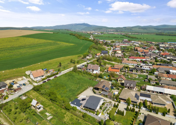 Predaj | Pozemok vhodný na výstavbu rodinného domu Bielice