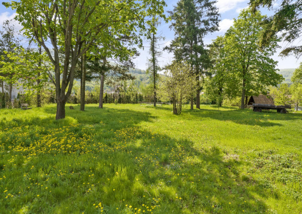 Predaj  | Pozemok vhodný na výstavbu rodinného domu Malé Uherce