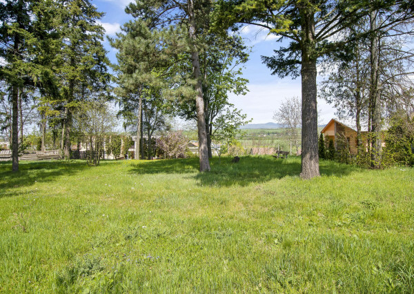 Predaj  | Pozemok vhodný na výstavbu rodinného domu Malé Uherce