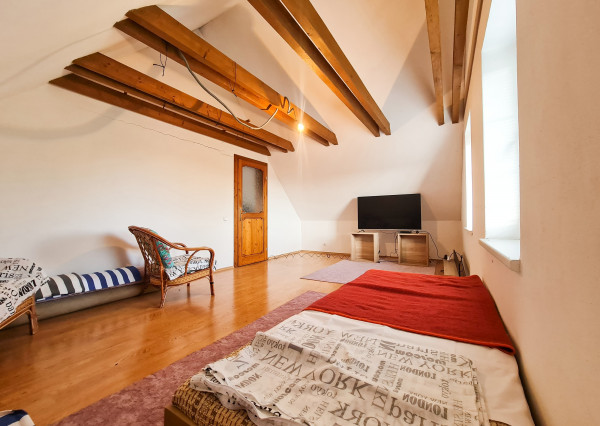 Predaj | 5 izbový rodinný dom v obci Práznovce