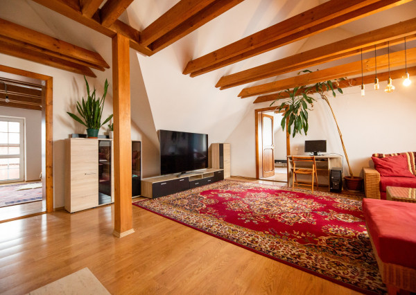 Predaj | 5 izbový rodinný dom v obci Práznovce