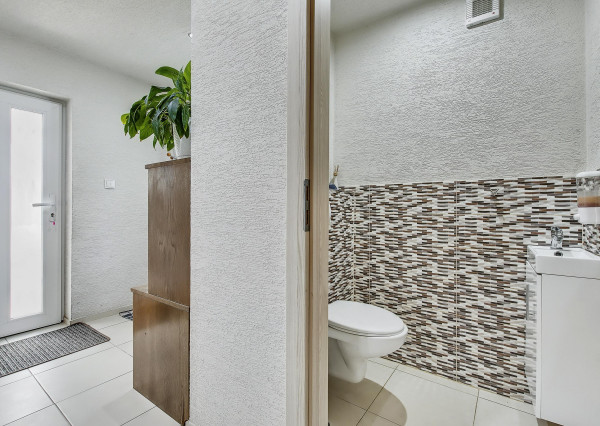 PREDANÉ | 3 izbový rodinný dom v Partizánskom - Malé Bielice