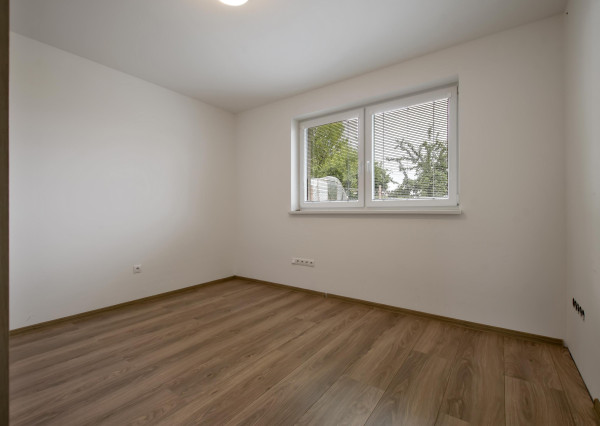 PREDANÉ | 4 izbový bungalov Veľké Bielice