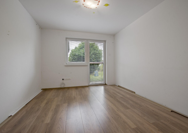 PREDANÉ | 4 izbový bungalov Veľké Bielice