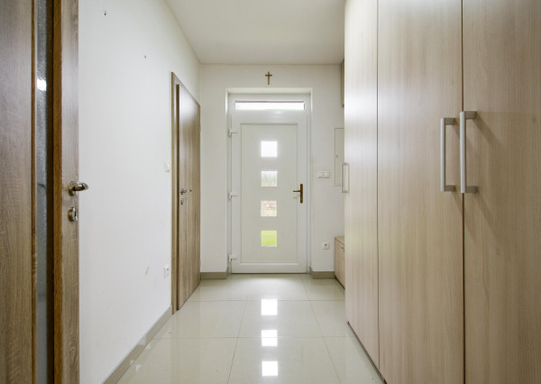 PREDANÉ | 4 izbový bungalov Veľké Bielice