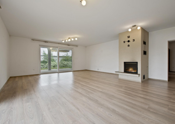 PREDANÉ | 4 izbový bungalov Veľké Bielice