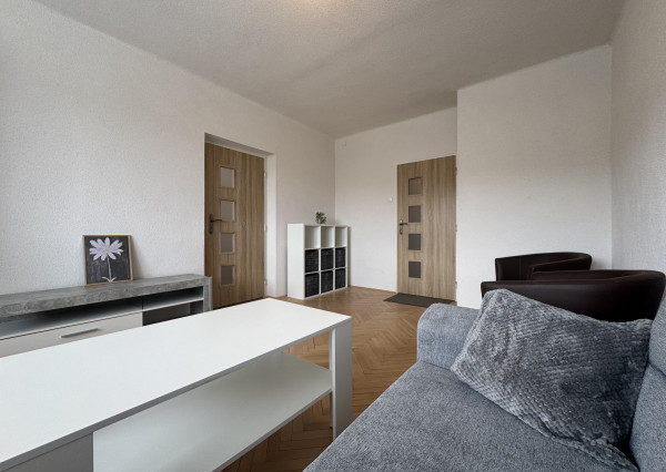 PRENAJATÉ | 2 izbový byt v Partizánskom na Nádražnej