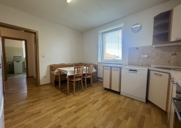 PRENAJATÉ | 3-izbový rodinný dom Malé Uherce