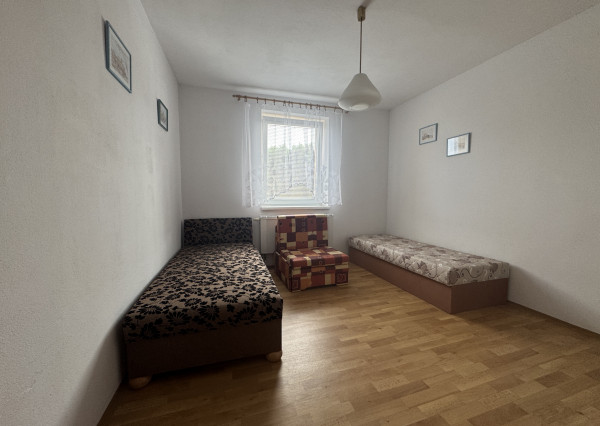 PRENAJATÉ | 3-izbový rodinný dom Malé Uherce