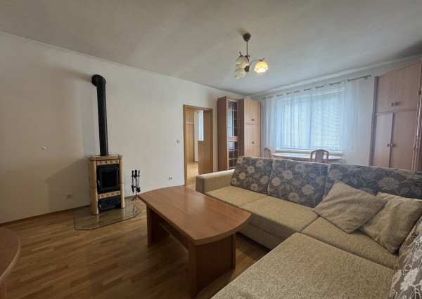 PRENAJATÉ | 3-izbový rodinný dom Malé Uherce