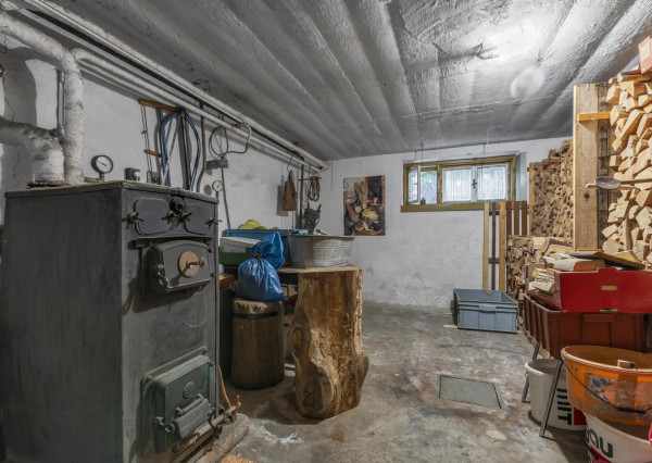 REZERVOVANÉ | 2-generačný rodinný dom vo Veľkých Uherciach