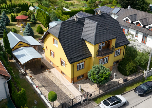 REZERVOVANÉ | 2-generačný rodinný dom vo Veľkých Uherciach