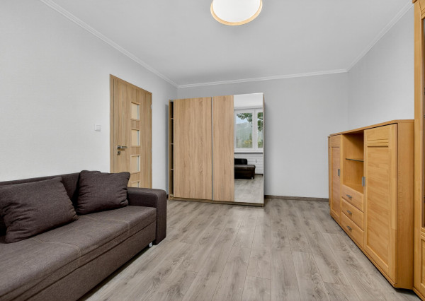 PREDANÉ | 1 izbový byt v Partizánskom na Nádražnej ulici