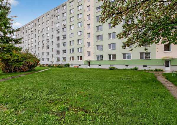 PREDANÉ | 1 izbový byt v Partizánskom na Nádražnej ulici