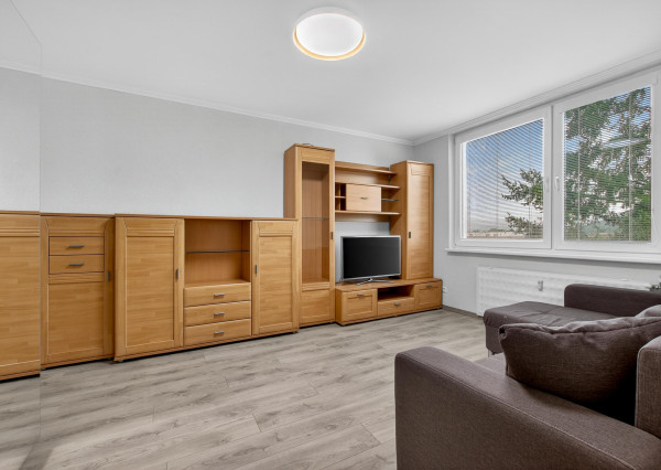 PREDANÉ | 1 izbový byt v Partizánskom na Nádražnej ulici