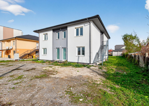 PRENÁJOM | 3-izbový byt v Bošanoch so záhradou a parkovaním