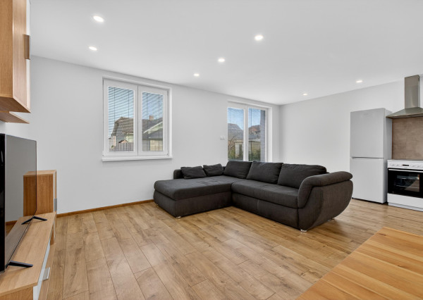 PRENÁJOM | 3-izbový byt v Bošanoch so záhradou a parkovaním