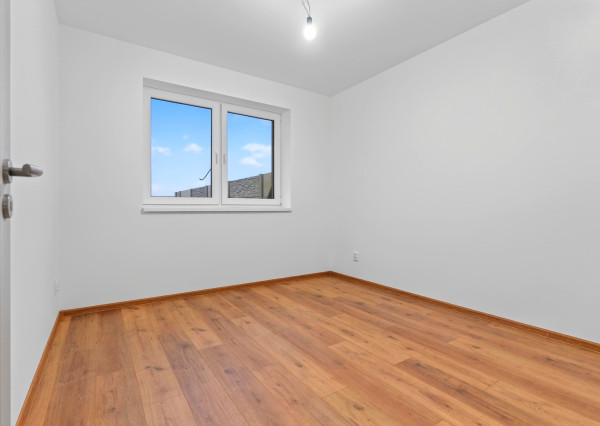 PRENÁJOM | Priestranný 3-izbový dom - Partizánske