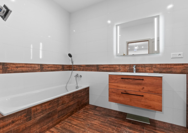 PRENÁJOM | Priestranný 3-izbový dom - Partizánske